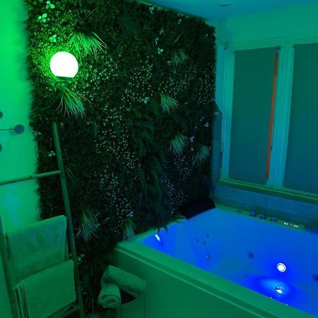 L’extasia appartement avec jacuzzi balneo double Grenoble Exterior foto
